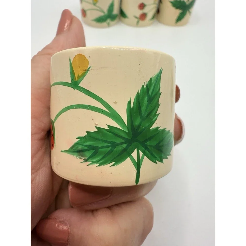 Strawberry Napkin Rings Holders Resin Set of 6 Farmhouse Summer Country